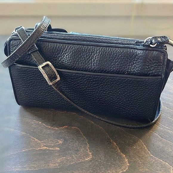 Vtg 90s black pebbled leather multi-pocket crossbody mini bag - Picture 2 of 16